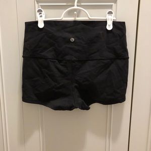 Lululemon luon shorts